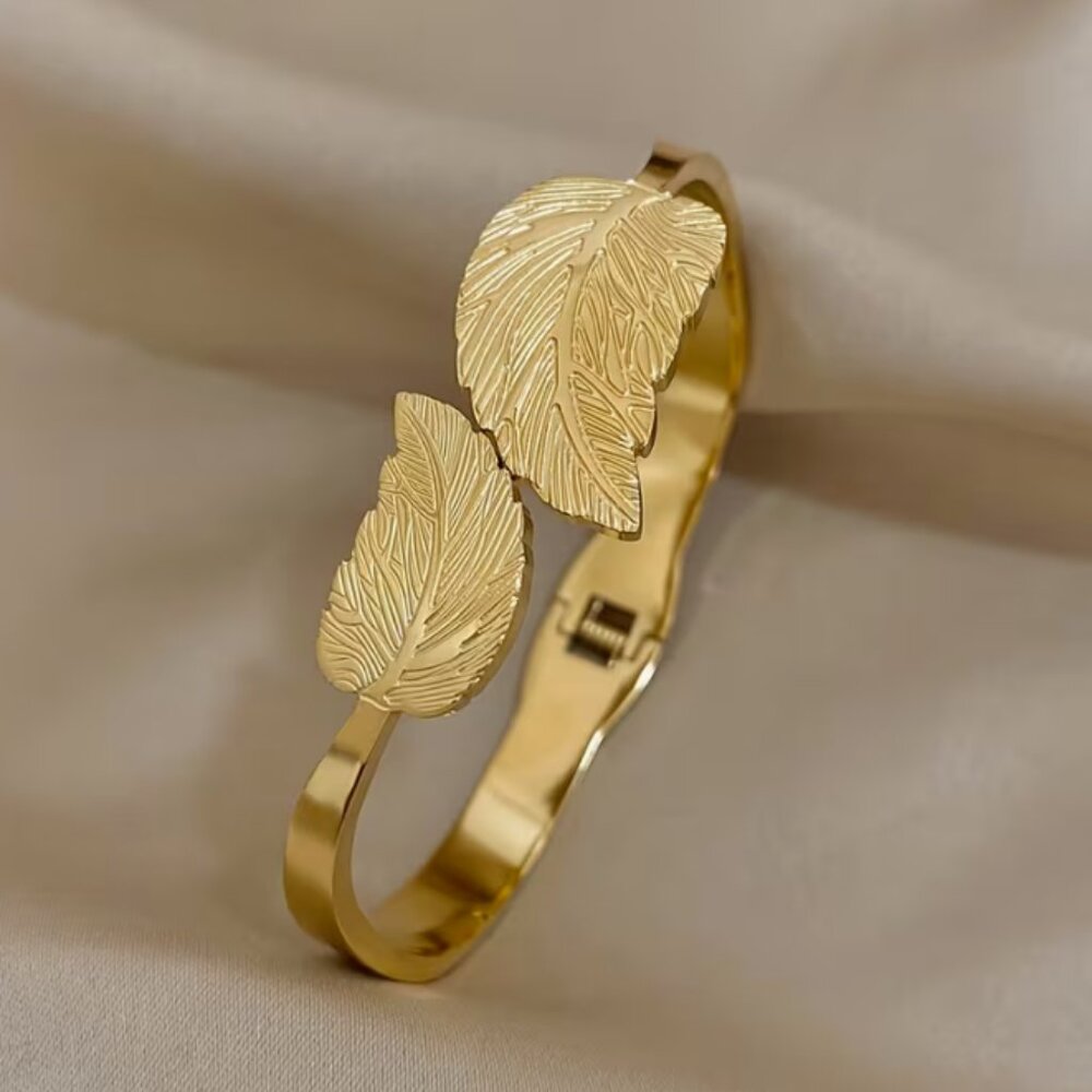 18K Gold Plated Cross-Leaf Stainless Steel Bracelet Sweatproof Rustproof